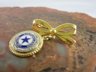 American Legion Auxiliary Pin Brooch Ladies Gold Tone Bow Dangle Circle KCA5 3