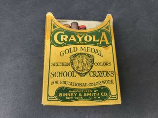 Vintage Crayola Gold Medal Sixteen Colors School Crayons Binney And Smith Co