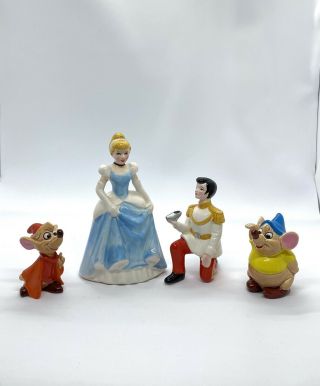 Disney Figurines Cinderella & Prince Charming,  Jac & Gus,  Set Of 4 Ceramic Japan