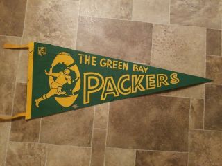 (vtg) 1960s Green Bay Packers Player Running With Football Pennant