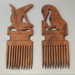 Good Pair West African Tribal Art Carved Wooden Afro Hair Combs Ghana Nigeria Nr