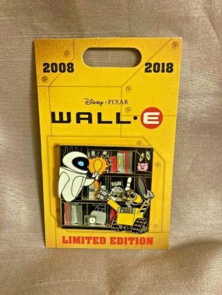 Disney 2018 Wall - E & Eve 10 Year Anniversary Le Pin