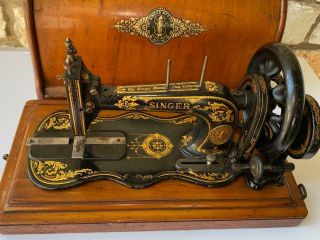 Antique 1886 Singer 12 Hand Crank Sewing Machine w Bentwood Case.  RARE 2