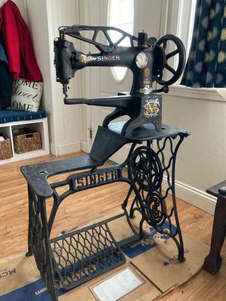Singer Sewing Machine 1908.  Model 29 - 4.  Leather Cobbler