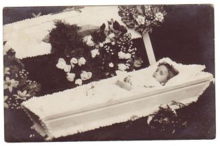 Vintage Little Girl Post Mortem Deceased Casket Real Picture Rppc Postcard