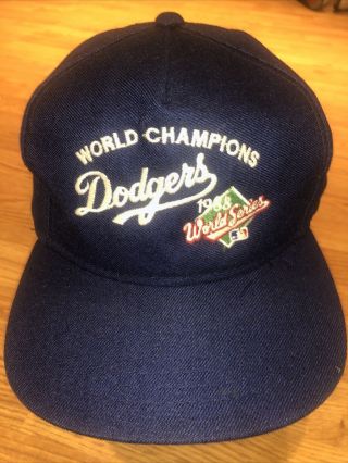 Vintage 80s Los Angeles Dodgers La Youngan Snapback Hat Cap 1988 World Series