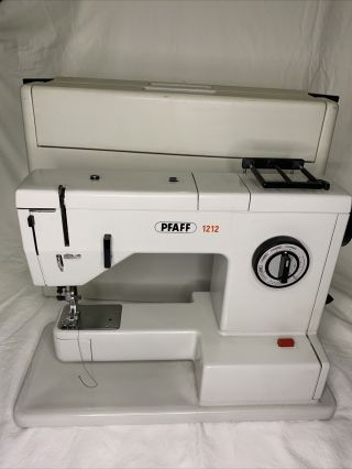 Vintage Pfaff 1212 Western Germany Sewing Machine W Case