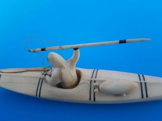 Vintage Inuit Eskimo Carved Fisherman Hunter on Kayak Boat w/ Oar Harpoon Seal 2