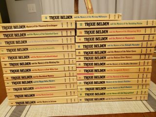 Set Of 26 Vintage Oval Trixie Belden Books By Kathryn Kenny.