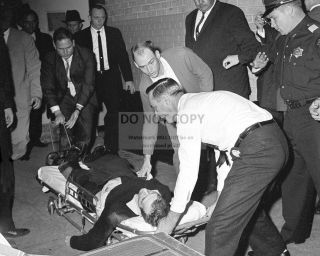 Lee Harvey Oswald On Stretcher After Being Shot By Jack Ruby 8x10 Photo (aa - 931)
