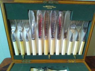 Vintage Engraved Epns Silver Plated Fish Knife And Fork Set In Wood Box