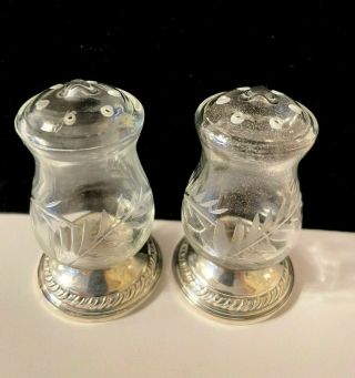 Vintage Quaker Hurricane Etched Glass Sterling Silver Salt & Pepper Shakers