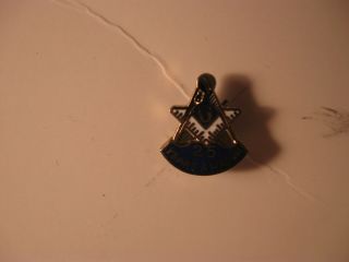 Vintage Mason Lapel Pin 25 Years A Mason Freemason Blue Small