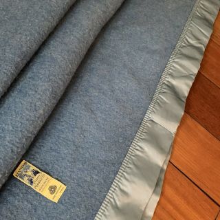 Vintage KENWOOD Wool Products Ramcrest Blue Blanket W/ Satin Binding 72”x 83” 2