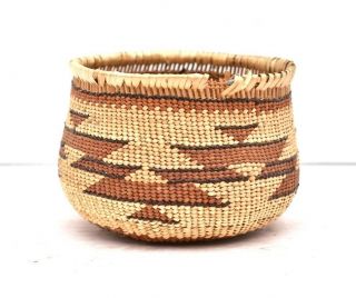 Vintage Native American Indian Karuk Or Yurok Hupa Basket Weaving California