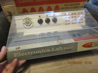 Vintage 1960s era Lionel Electronics - Lab Mark II 3201 play kit w/ box & booklet. 2