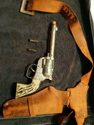 Vintage Mattel Fanner 50 Cap Gun & Leather Holster & Bullets