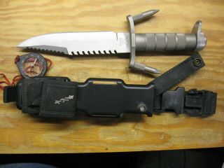 Vintage Buckmaster 184 Survival Knife With Sheath And Compass