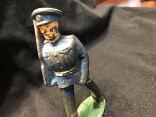 Vintage Antique Manoil Barclay Lead Police Officer With Rifle.  Fast Ship.  GE 28 2