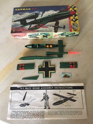 Revel German V - 1 Rocket Toy Model With Instructions