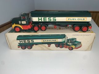 Vintage 1977 Hess Fuel Oil Tanker Toy Truck Pre - Owned