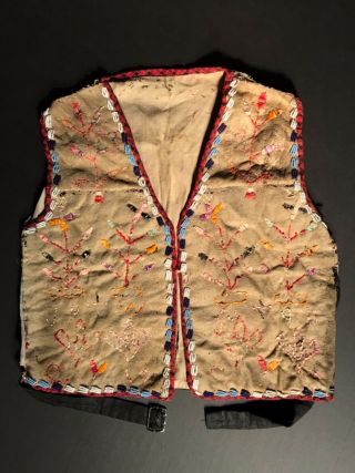19th C Santee Sioux Sinew Beaded & Qullied On Hide Child’s Vest,  C1880 - 1890s,  Nr