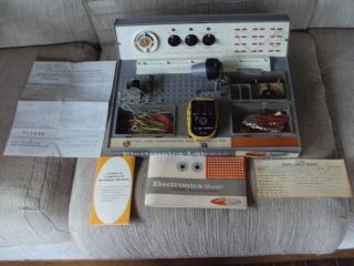 Vintage 1960s Era Lionel Electronics - Lab Mark Iv 3203 Play Kit & Booklet.