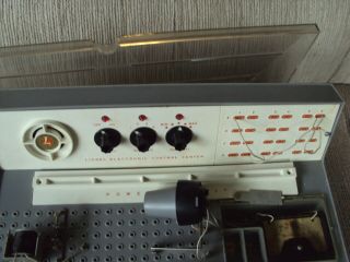Vintage 1960s era Lionel Electronics - Lab Mark IV 3203 play kit & booklet. 3