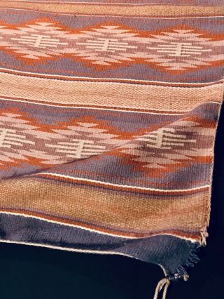 EXCEPTIONAL NAVAJO BURNTWATER CHILD BLANKET / RUG,  REVIVAL PERIOD,  MID 20TH C,  NR 5