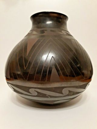 Mata Ortiz Pottery Large Black On Black Pot Olla By Lucio Soto 10 " X 10 "