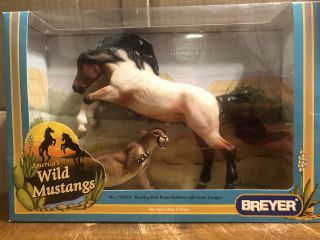 America’s Wild Mustang Breyer “rufo” Red Roan Stallion And “diablo” Fawn Cougar