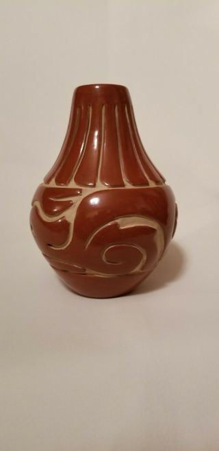 Vintage Native American Santa Clara Pueblo Pottery Vase By Stella Chavarria 3