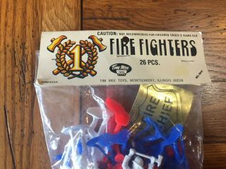 RARE TIM MEE TOYS 26 FIREMEN FIRE FIGHTERS PLASTIC FIGURES PACKAGE USA 2
