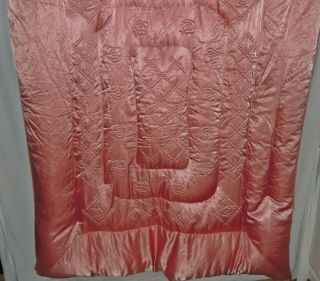 VTG 40s SOFT SHIMMERY ROSE PINK QUILTED LIQUID SATIN PUFFY DOWN COMFORTER 64x78 3