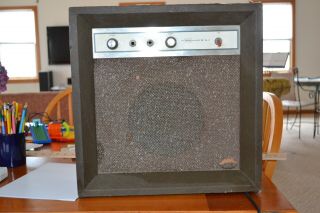 Silvertone Vintage Guitar Amplifier - - 60 
