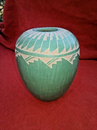 Native American Jemez Pueblo Pottery Clay Etched Pot By Emma Yepa Green