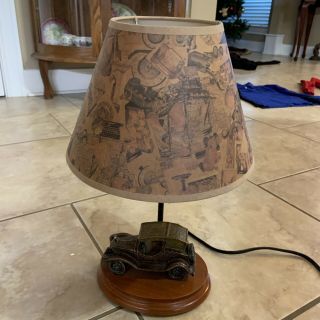 Vintage Metal Car On Wood Base Table Desk Lamp With Shade - 3