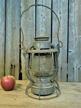 Antique Dietz Vesta Ny Nh & H Railroad Lantern & Globe Barn Find Aafa