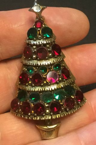 Vintage Signed Hollycraft Rhinestone Christmas Tree Pin Brooch Goldtone