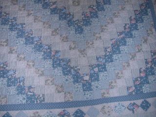 Vintage? Blue Cotton Diamond Pattern Handquilted Patchwork Quilt 2