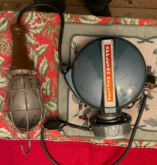 Vintage Appleton Electric Reelite Retractable Corded Garage Shop Light Drop Reel