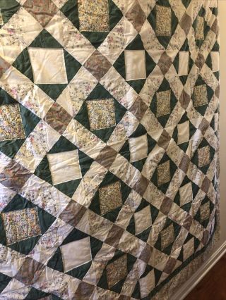 Vintage Handmade Green And White Floral Squares Quilt 84x84 2