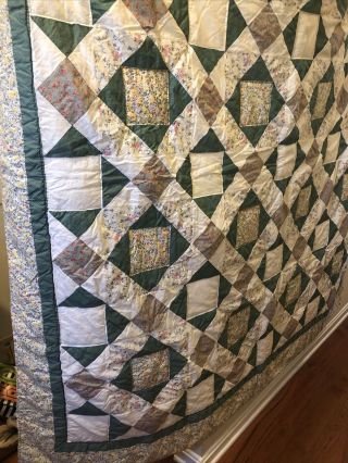 Vintage Handmade Green And White Floral Squares Quilt 84x84 3