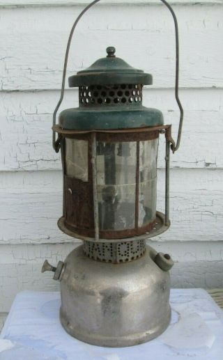 Vintage 1935 Coleman Canada Qiuck Lite Kerosene Lantern 427 ?
