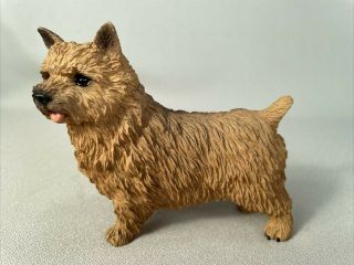 Conversation Concepts 1992 Resin Figurine Of A Norwich Terrier Dog
