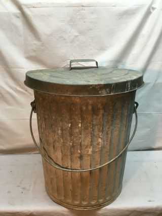 Vtg 1 Galvanized Steel Metal Garbage Trash Can 10 Gallon With Lid Feed Storage