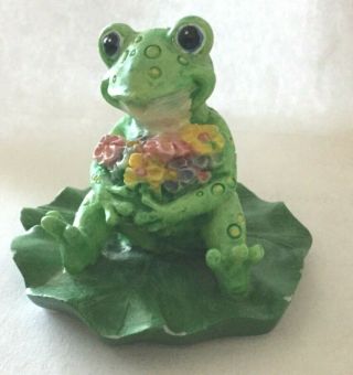 The Hip - Hops " Toadally Yours " Frog Figurine Russ Berrie & Company 14461