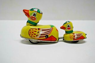 Vintage Tin Litho Schylling Wind Up Mama Duck And Duckling