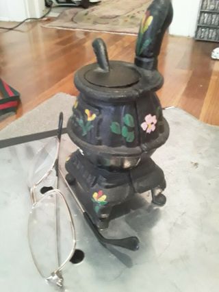 Vintage Miniature Cast Iron Pot Belly Stove Toy Hand Painted Flowers 5 - 1/2 "