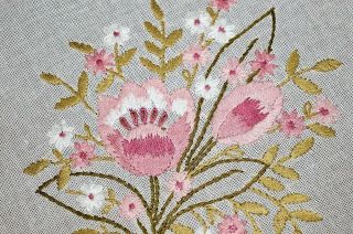 PINK TULIP RENDEZVOUS VINTAGE GERMAN HAND EMBROIDERED SPRING TABLECLOTH 2